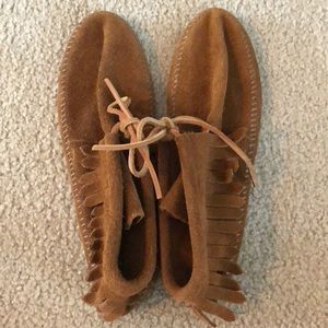 Minnetonka soft sole ankle moccasins